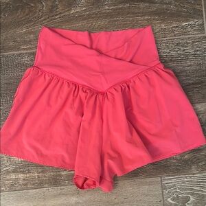 Coral High Waist Shorts with Wide Waistband and Flowing Design